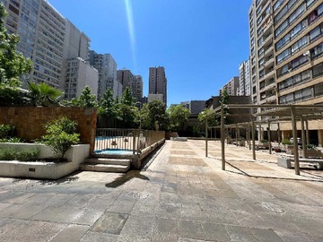 Departamento en venta en Central, Calle Sn Francisco, Metro A. Prat (117695), Santiago - 1 dormitorio, 1 baño