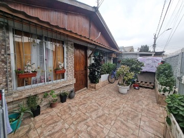 Casa en venta en Premios nacionales y el molino, Maipú - 5 dormitorios, 1 baño