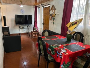 Casa en venta en Pasaje Tome, Puente Alto, Región Metropolitana de Santiago 8150000, Chile, Puente Alto - 4 dormitorios, 2 baños
