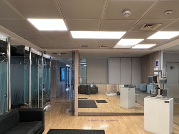 Oficina en arriendo mensual en Huerfanos con San Antonio, Santiago
