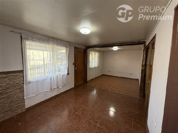 Casa en venta en Pasaje San Pedro esquina San Guillermo, Villarrica - 2 dormitorios, 2 baños