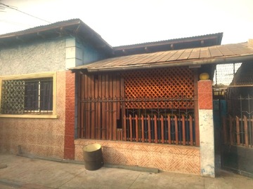 Casa en venta en Colbún 1309, Cerro Navia - 4 dormitorios, 2 baños
