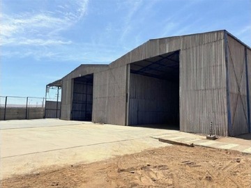 Bodega en arriendo mensual en compañia minera michilla la negra, Antofagasta - 5 baños