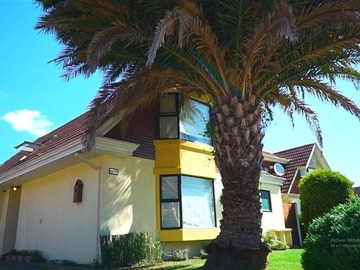 Casa en venta en Barrio Ingles, Temuco - 5 dormitorios, 6 baños