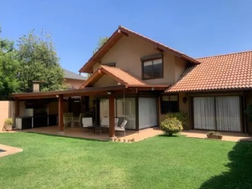 Casa en venta en Casa arriendo con compraventas en antupiren, peñalolen, Peñalolén - 5 dormitorios, 4 baños