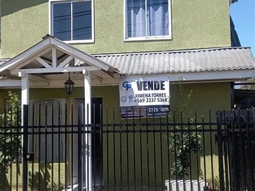 Casa en venta en Bombero Garrido, Curicó - 4 dormitorios, 1 baño