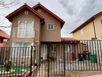 Casa en venta en Casa en venta Puente Alto | 4D+3B+E | 5.300 UF (176366), Puente Alto - 4 dormitorios, 3 baños