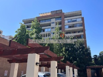 Departamento en venta en Avenida Las Condes 12725, Las Condes - 3 dormitorios, 3 baños
