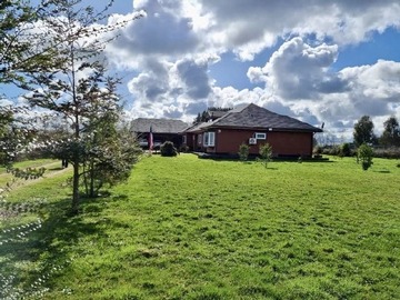 Casa en venta en Loteo el encanto, Frutillar - 4 dormitorios, 4 baños