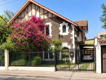 Local Comercial en arriendo mensual en Maria Luisa Santander, Providencia - 10 dormitorios, 4 baños