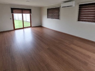 Casa en venta en Amplia casa en venta en Condominio (170988), Temuco - 3 dormitorios, 3 baños