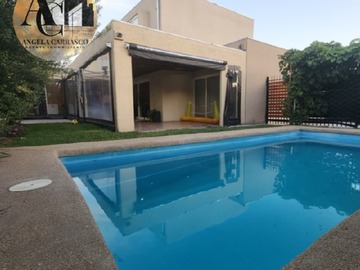 Casa en venta en Se vende 5.500uf estupenda propiedad en alto el manzano,tilt, Til til - 3 dormitorios, 3 baños