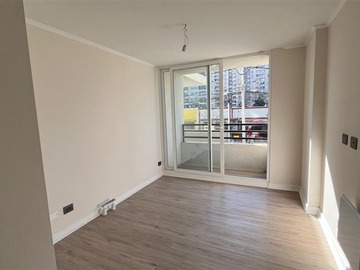 Departamento en arriendo mensual en Metro Lo Ovalle - Gran avenida, La Cisterna - 1 dormitorio, 1 baño