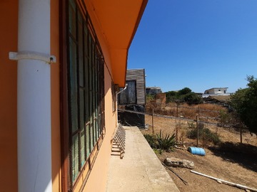 Casa en venta en Primera Poniente Plaza con calle Central, San Sebastian Cartagena, Cartagena - 3 dormitorios, 1 baño