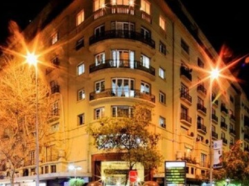 Oficina en arriendo mensual en Oficina Estado con Huérfanos - 3 dormitorios, 1 baño