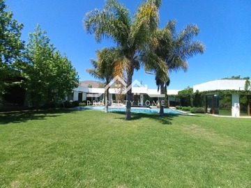 Parcela en venta en Excelente casa mediterránea y precioso paisajismo las brisas, Colina - 6 dormitorios, 5 baños
