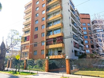 Departamento en venta en Departamento en Regina Pacis, Simón Bolivar (173827), Ñuñoa - 4 dormitorios, 2 baños