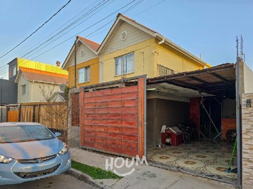 Casa en venta en Lago Rosselot, Maipú - 3 dormitorios, 1 baño