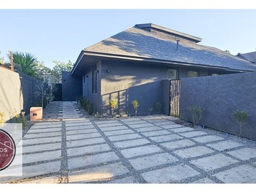 Casa en venta en El gabino avda la dehesa, Lo Barnechea - 4 dormitorios, 5 baños