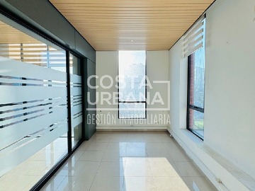 Oficina en arriendo mensual en Edmundo Eluchans, Viña del Mar - 2 baños
