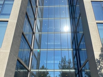 Oficina en arriendo mensual en Avenida las condes con estoril, Las Condes - 1 dormitorio, 1 baño