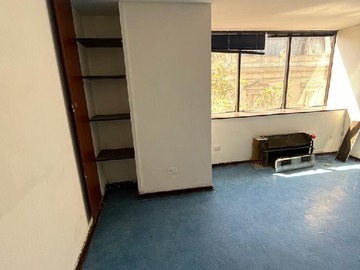 Oficina en venta en Catedral 1009, Santiago, Región Metropolitana de Santiago 8320000, Chile, Santiago - 2 baños