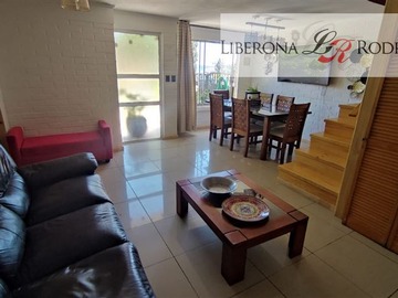 Casa en venta en Casa en Bosques de Santa Julia, Viña del Mar - 3 dormitorios, 2 baños