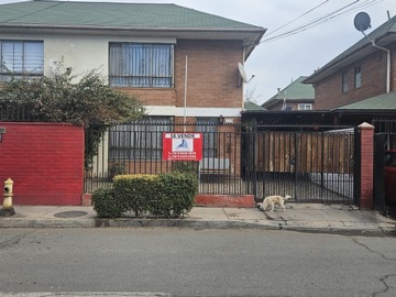 Casa en venta en Linda casa en venta en paseo central valor reb 3650 uf, Quilicura - 4 dormitorios, 2 baños