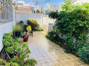 Casa en venta en 2 Oriente con 7 Norte, Viña del Mar - 4 dormitorios, 3 baños
