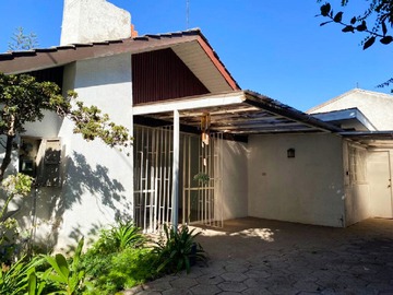 Casa en arriendo mensual en Las abejas, La Reina - 3 dormitorios, 2 baños