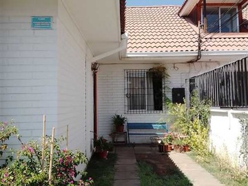 Casa en venta en Amplia/Parque Tobalaba (170390), Peñalolén - 3 dormitorios, 2 baños
