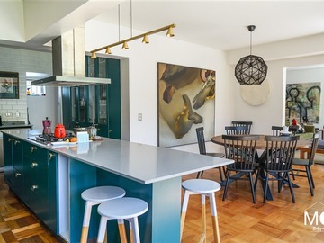 Casa en venta en Jorge vi, Las Condes - 5 dormitorios, 3 baños