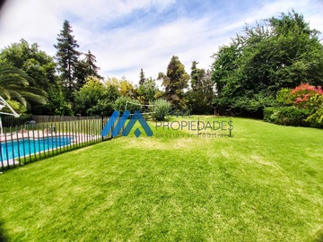 Casa en venta en Gran casa en condominio, Chicureo (175376), Colina - 7 dormitorios, 5 baños