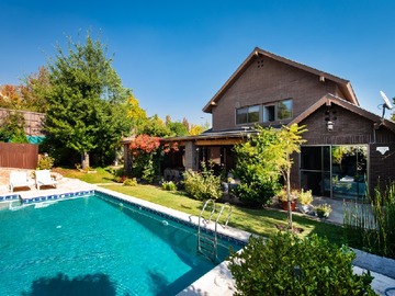 Casa en venta en Braintenis san carlos de apoquindo, Las Condes - 4 dormitorios, 3 baños