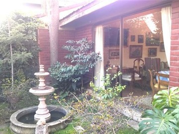 Local Comercial en venta en El Huinganal/ El Rodeo, Lo Barnechea - 4 dormitorios, 3 baños