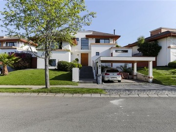 Casa en venta en Condominio La Peninsula, Las Condes - 4 dormitorios, 3 baños