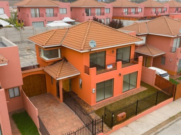 Venta / Casa / La Serena