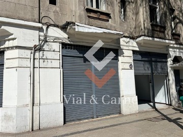 Local Comercial en arriendo mensual en Alameda, Santiago - 2 baños