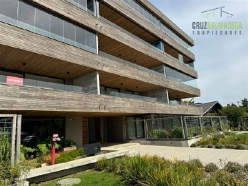 Departamento en arriendo mensual en Edificio Península Lake, calle Mirador, Puerto Varas - 3 dormitorios, 5 baños