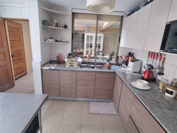 Casa en arriendo mensual en Avenida Laguna Calina, Calama - 7 dormitorios, 6 baños