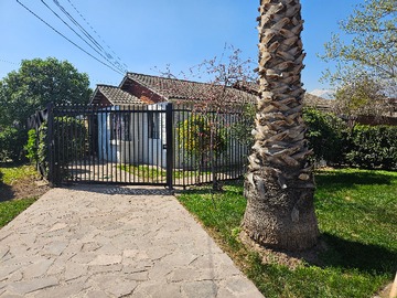 Casa en arriendo mensual en Casa Aislada 3D 2B - 3 dormitorios, 2 baños