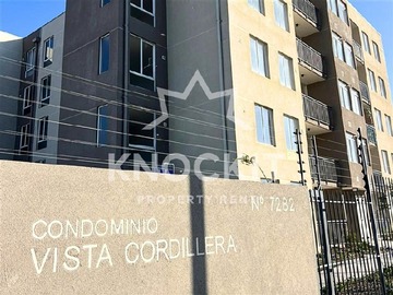 Departamento en arriendo mensual en Avenida Los Libertadores 7282, Cerrillos - 3 dormitorios, 2 baños