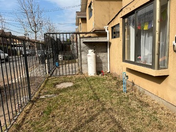 Casa en arriendo mensual en Barrio Portezuelo, Colina - 3 dormitorios, 2 baños