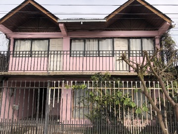 Casa en venta en Pasaje Los Duraznos 971 El Bosque, El Bosque - 5 dormitorios, 2 baños