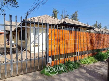 Casa en venta en Paseo sur, Peñalolén - 5 dormitorios, 3 baños
