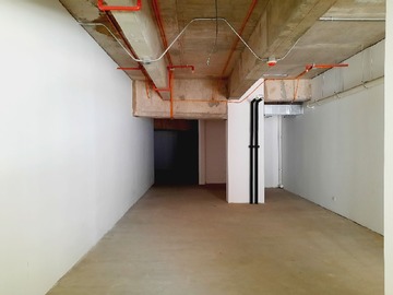 Local Comercial en venta en Local Comercial en Av. Los Militares, Las Condes - 1 baño