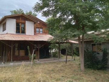 Casa en venta en Miraflores, Longaví - 5 dormitorios, 1 baño