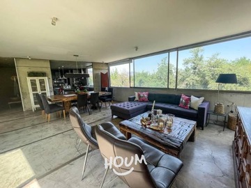 Casa en venta en El almendro pte., Huechuraba - 4 dormitorios, 5 baños