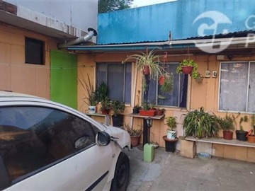 Casa en venta en Av Ppal Capitan Ignacio Carrera Pinto - Av El Mercurio - Elisa Undurraga / Se Vende 3 Casas Independientes y 3 Estacionamientos, Conchalí - 4 dormitorios, 2 baños