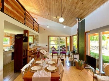 Casa en venta en Camino Quelhue, Pucón - 2 dormitorios, 2 baños